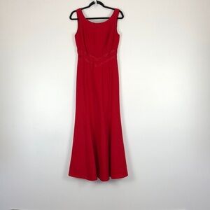 Dave & Johnny sleeveless back V neck bow tie zip closure red maxi gown Size 10